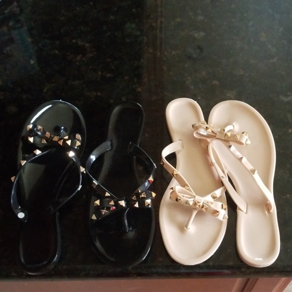 Flip flops brand new, never worn.